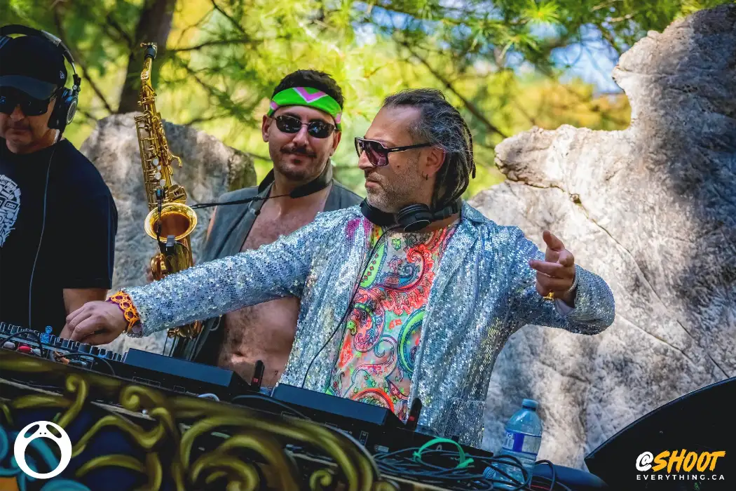 Dj outside in sunshine